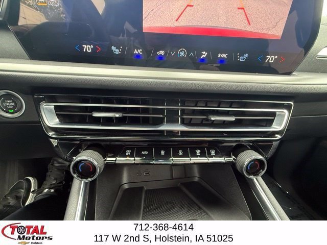 Used 2025 Chevrolet Traverse LT AWD/4WD image 28