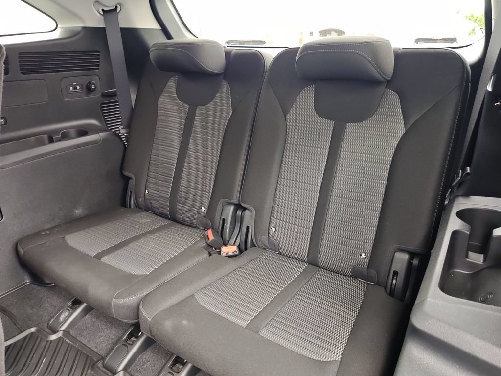 Used 2026 Kia Sorento LX FWD image 25
