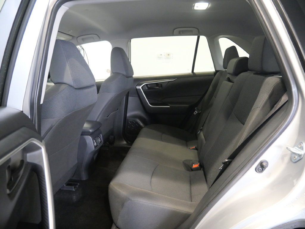 Used 2025 Toyota RAV4 LE AWD/4WD image 24