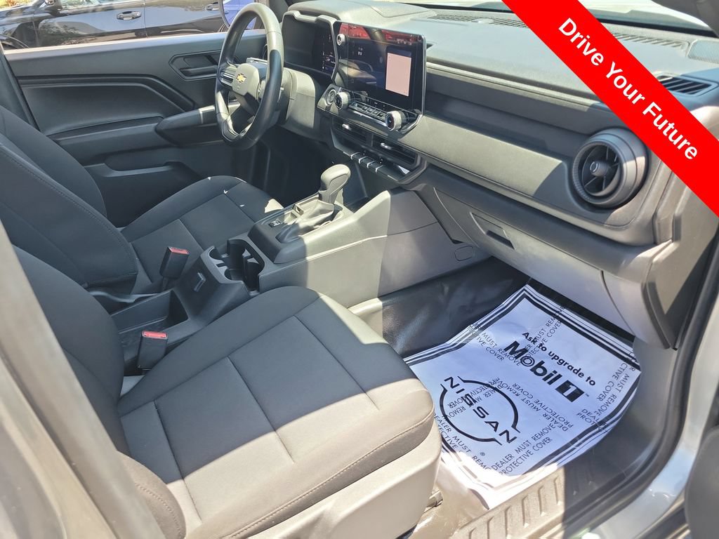 Used 2023 Chevrolet Colorado W/T RWD image 19