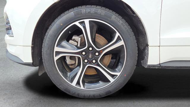Used 2023 Ford Edge ST image 34