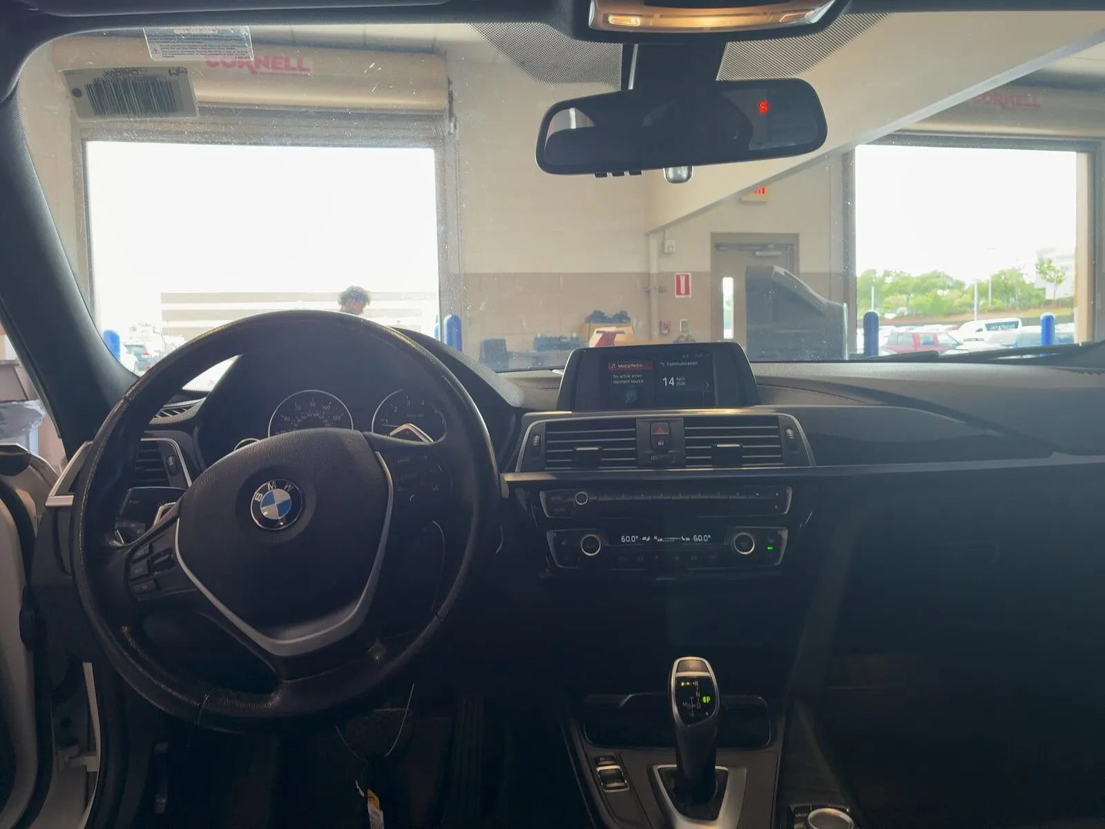 Used 2018 BMW 330i xDrive Sedan AWD/4WD image 7