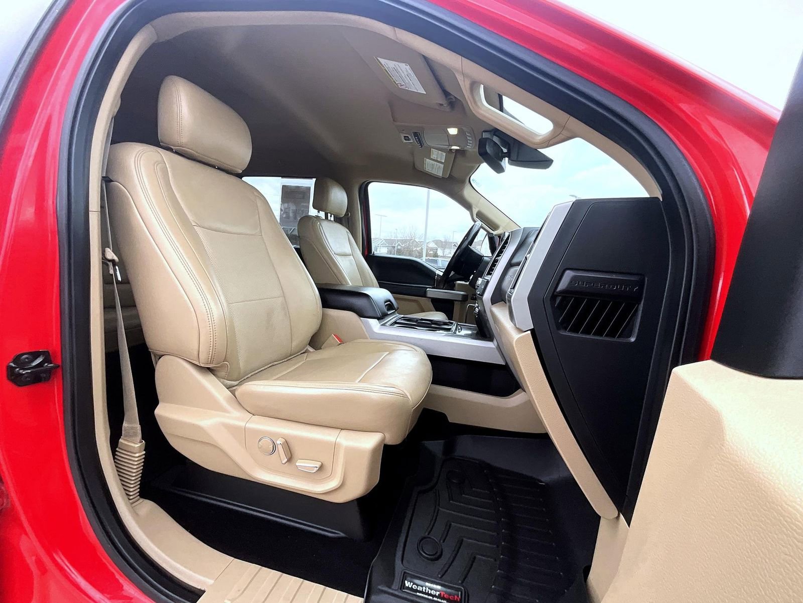 Used 2019 Ford F250 Lariat w/ Lariat Ultimate Package image 16