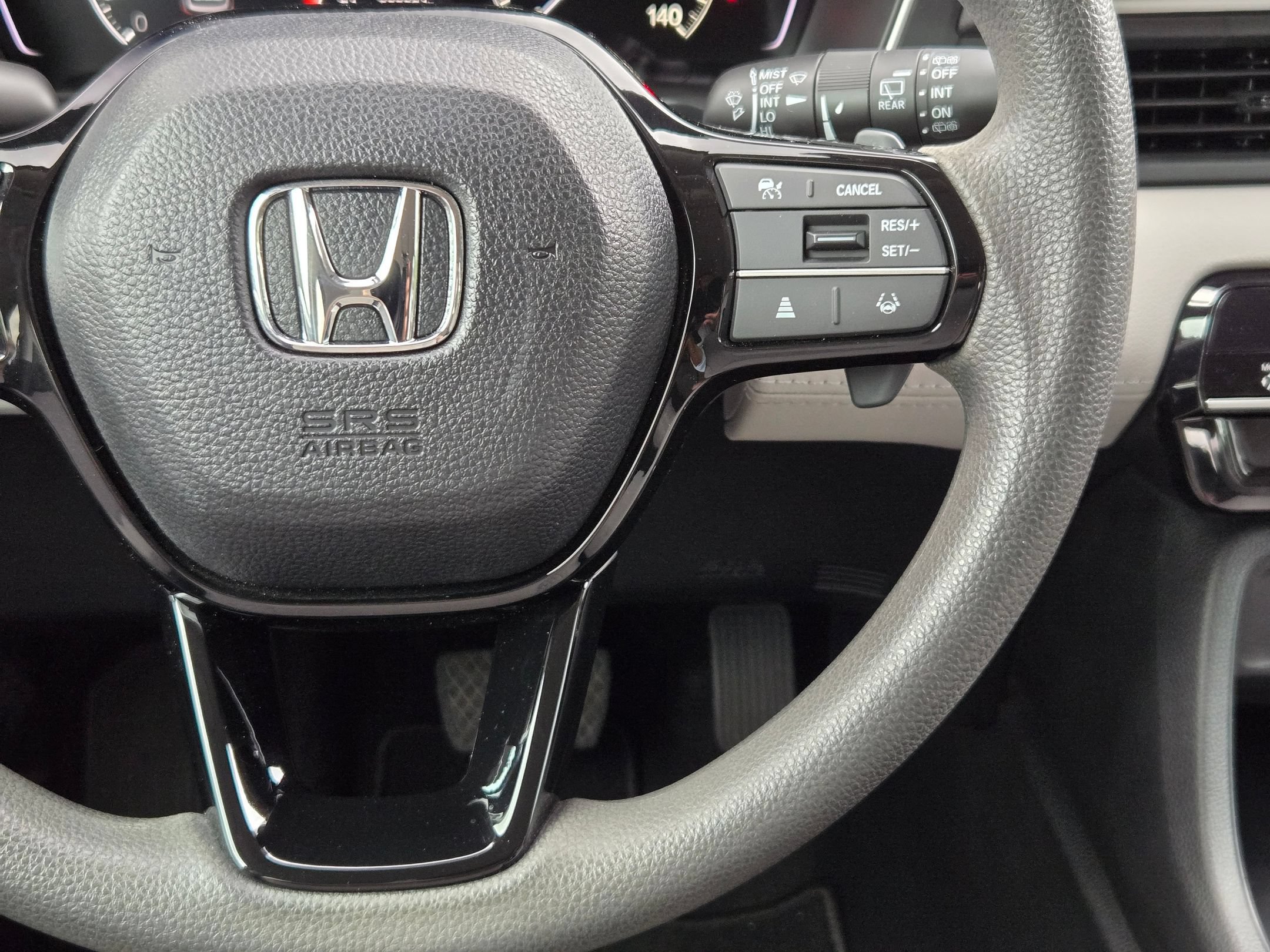 Used 2023 Honda Pilot LX image 23