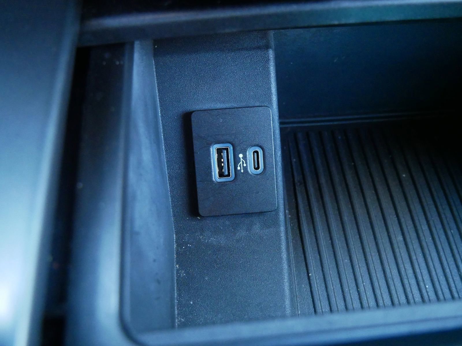 Used 2022 Ford F350 XLT w/ Black Appearance Package image 31