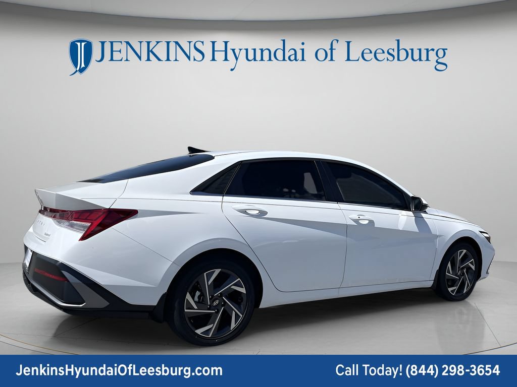 New 2026 Hyundai Elantra Limited FWD image 3