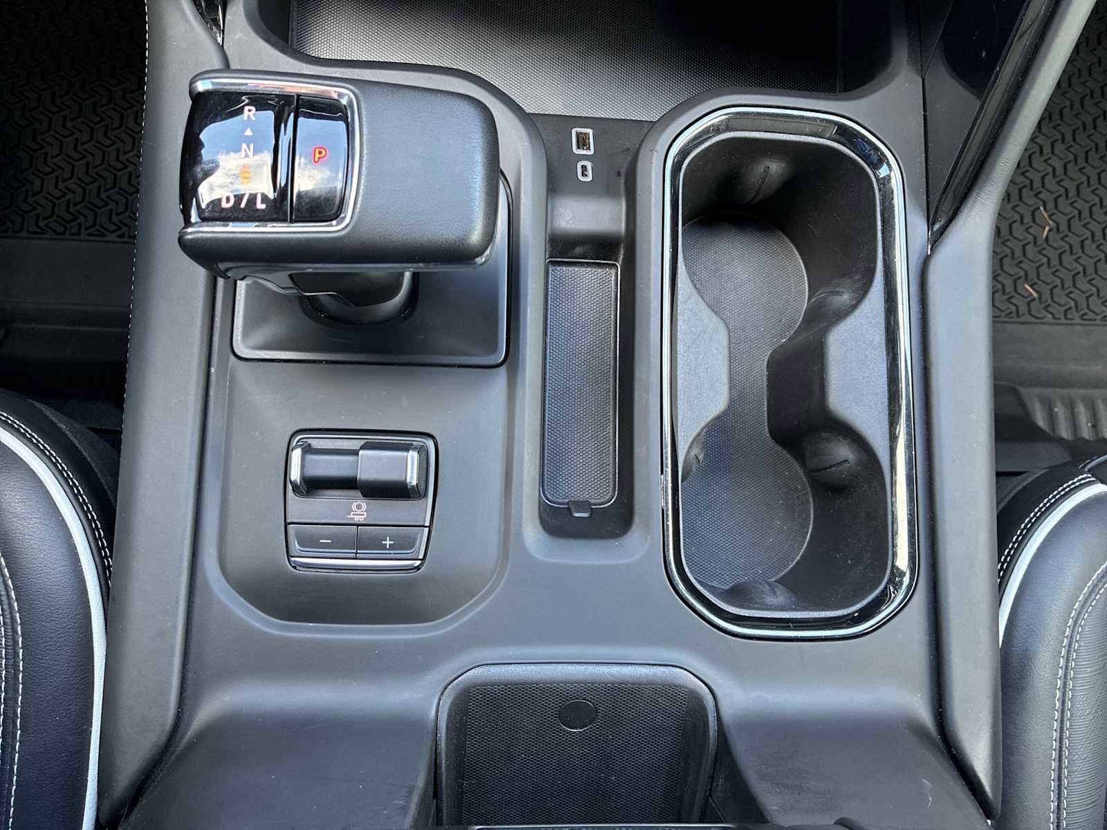 Used 2024 GMC Sierra 1500 AT4X AWD/4WD image 30