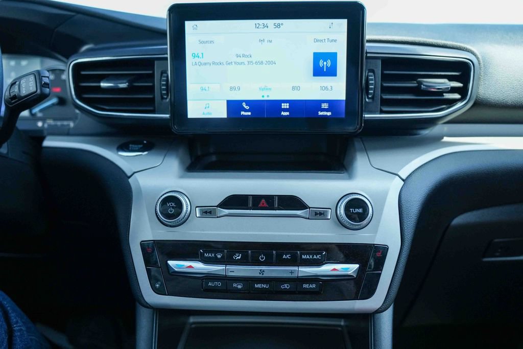 Used 2023 Ford Explorer XLT w/ Equipment Group 202A AWD/4WD image 36