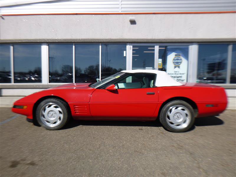 Used 1992 Chevrolet Corvette Convertible RWD image 4