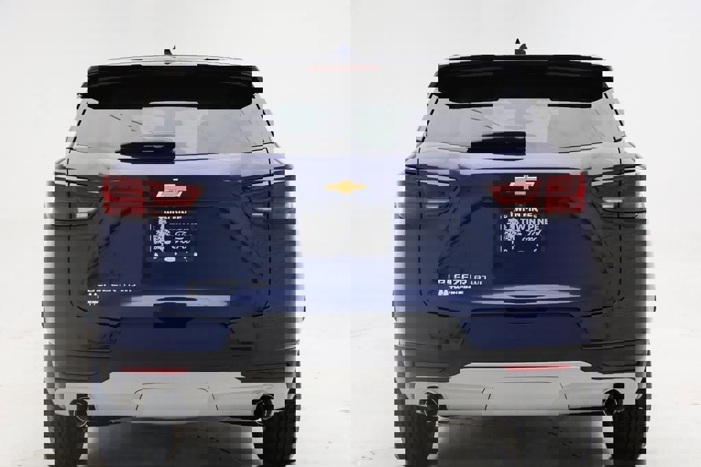 Used 2023 Chevrolet Blazer LT w/ Driver Confidence Package image 7