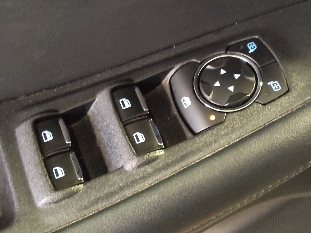 Used 2024 Ford Edge SEL image 27