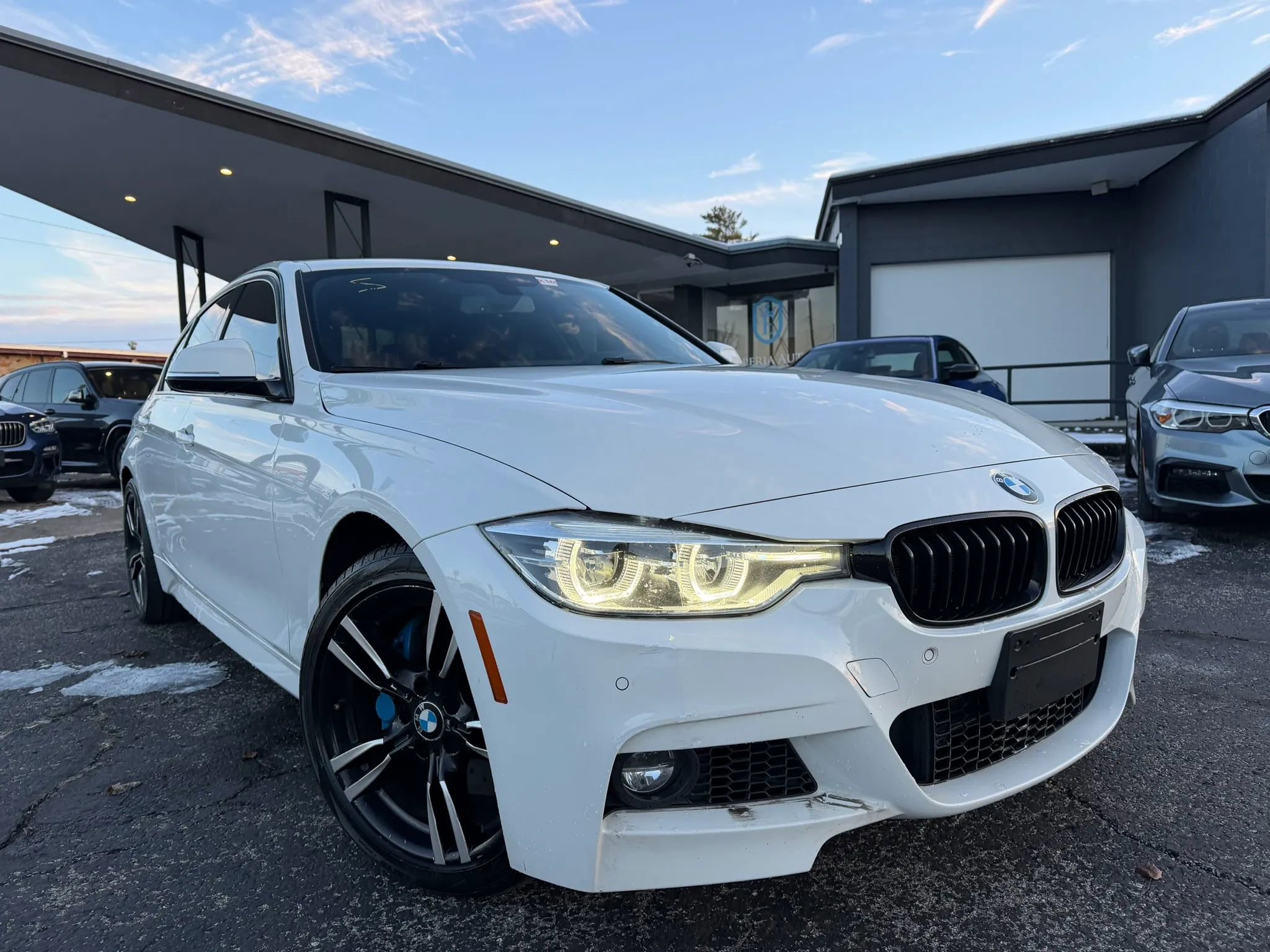 Used 2018 BMW 340i xDrive 340i xDrive Sedan 4D w/ Premium Package image 3
