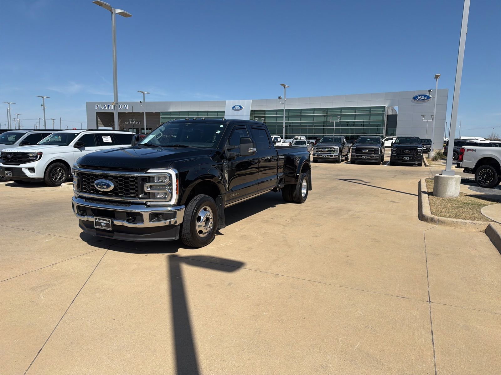 Used 2023 Ford F350 Lariat w/ Lariat Ultimate Package image 28