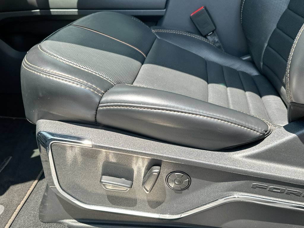 Used 2024 Ford F250 Platinum AWD/4WD image 9