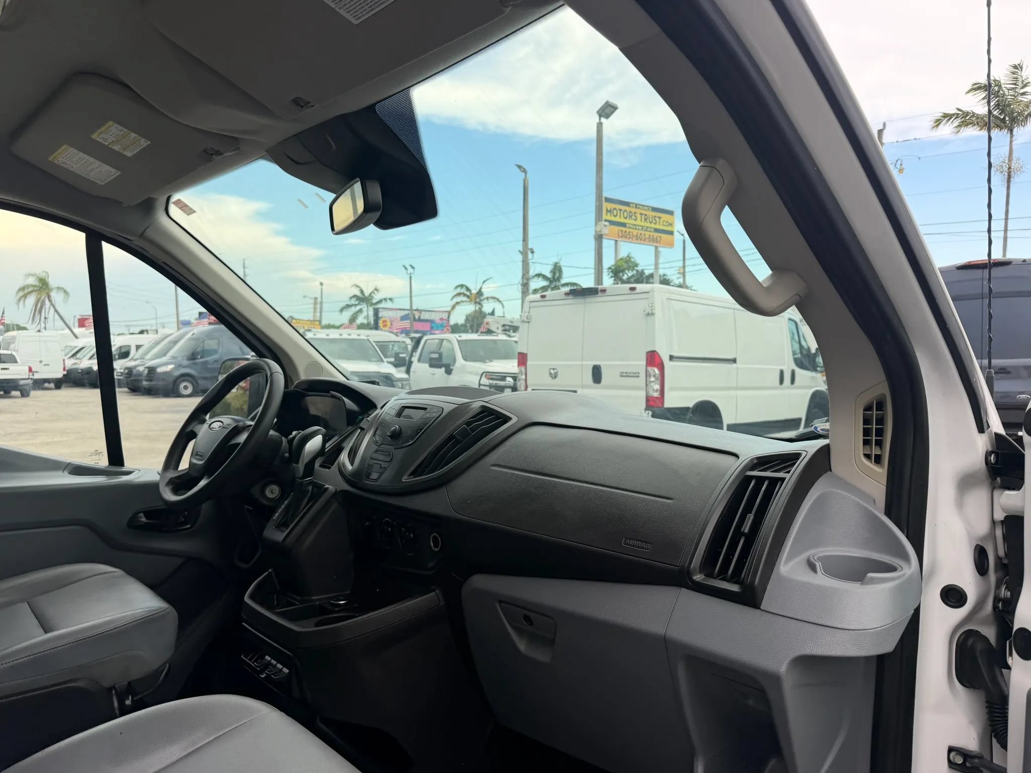 Used 2019 Ford Transit 150 130 Low Roof RWD image 20