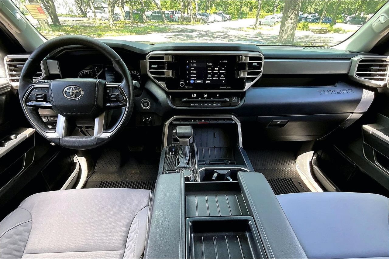 Used 2024 Toyota Tundra SR5 w/ SR5 Convenience Package AWD/4WD image 7