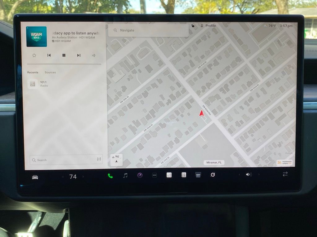 Used 2023 Tesla Model S Standard Range image 24