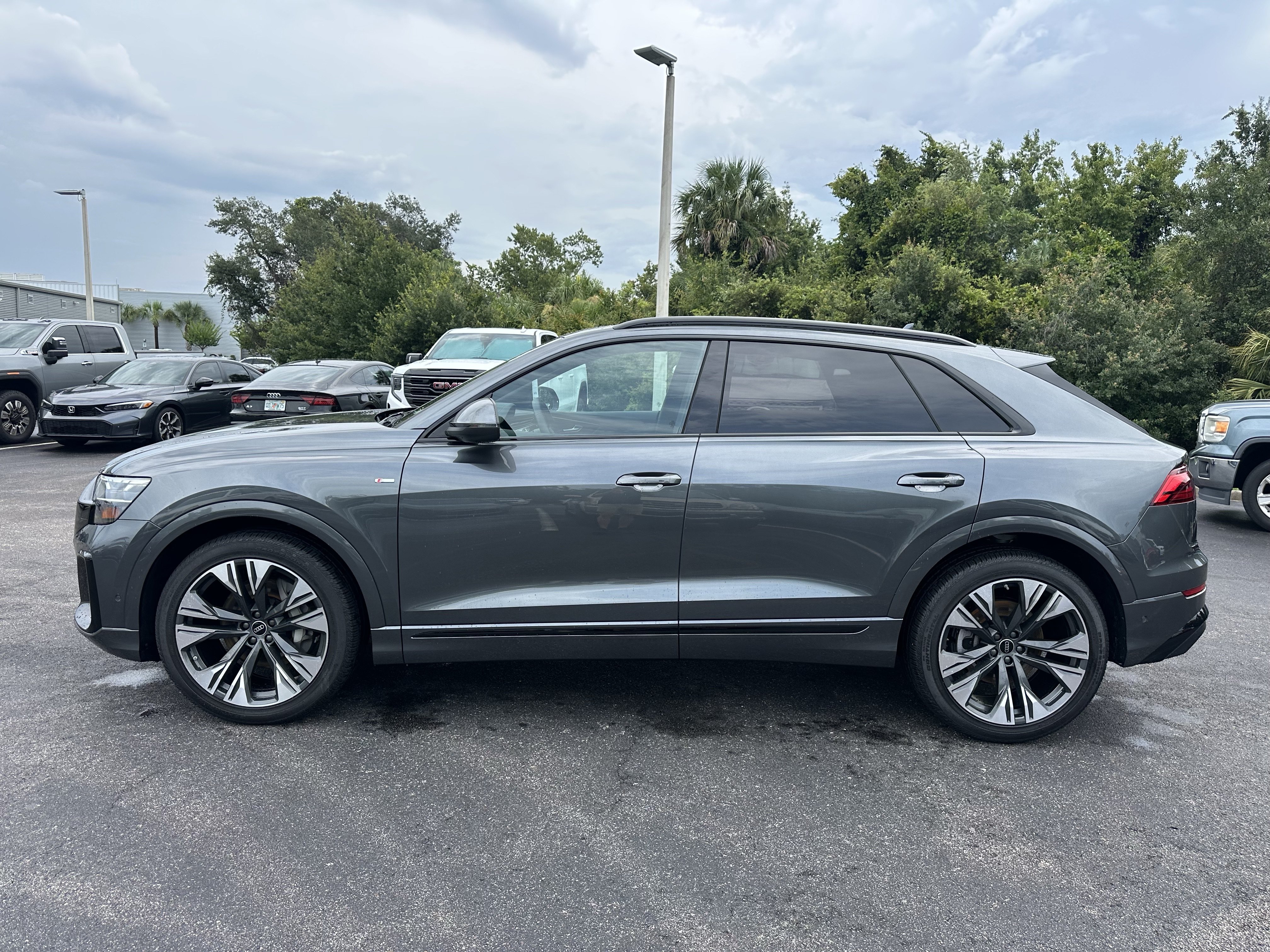 Used 2026 Audi Q8 Premium Plus AWD/4WD image 7