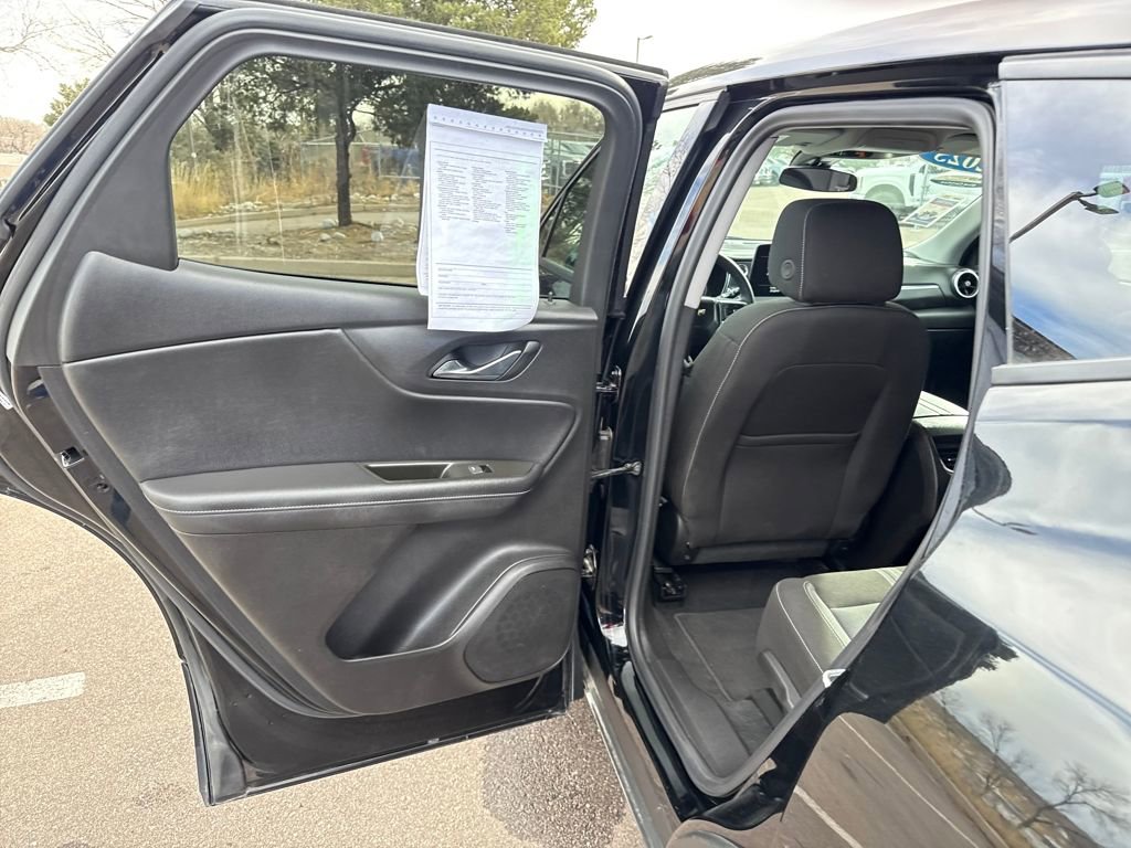 Used 2025 Chevrolet Blazer LT image 16