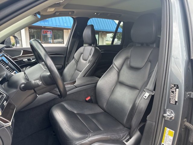 Used 2018 Volvo XC90 T6 Momentum w/ Convenience Package image 10