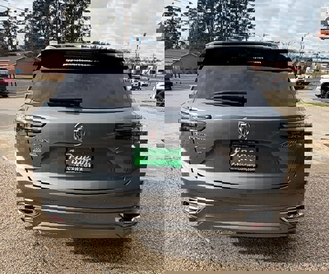 Certified 2022 Buick Envision Avenir w/ Technology Package II image 6