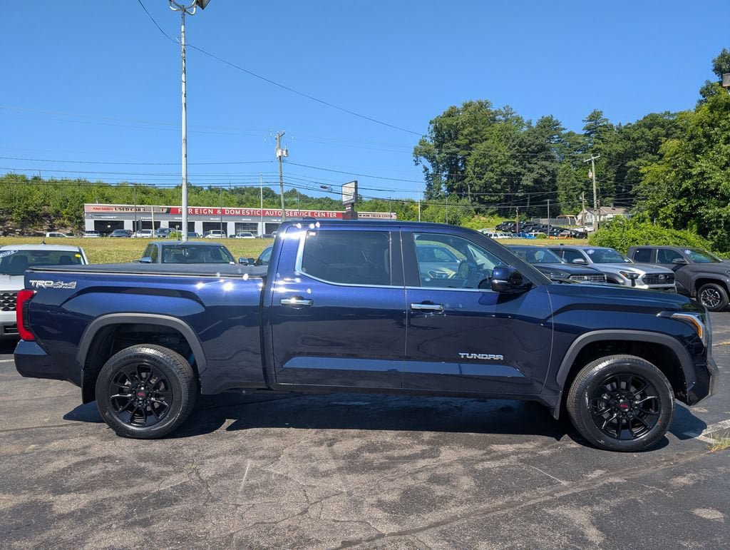 Used 2023 Toyota Tundra Limited w/ TRD Off-Road Package AWD/4WD image 9