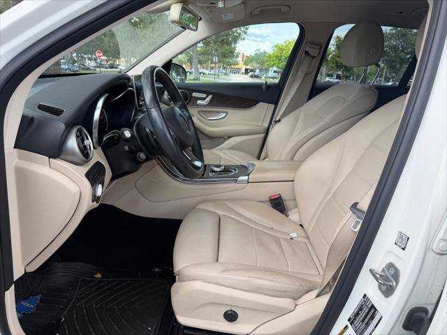 Used 2019 Mercedes-Benz GLC 300 image 24