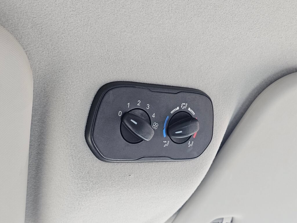 Used 2019 Ford Transit 350 XLT RWD image 31