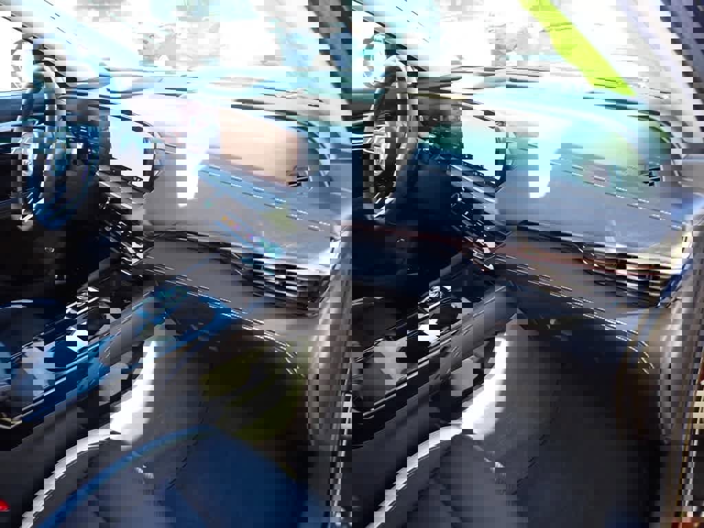 Used 2025 Buick Envision Sport Touring image 13