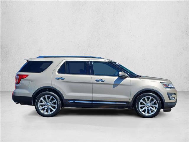 Used 2017 Ford Explorer Limited FWD image 4