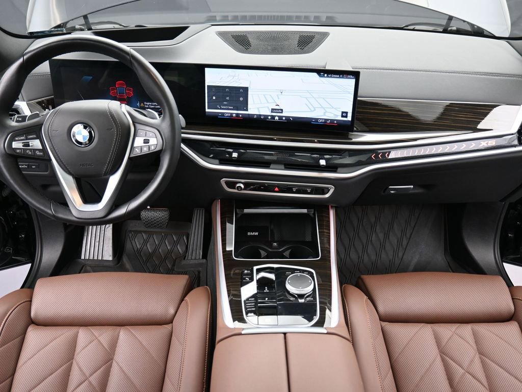 Used 2024 BMW X5 xDrive40i w/ Premium Package image 13