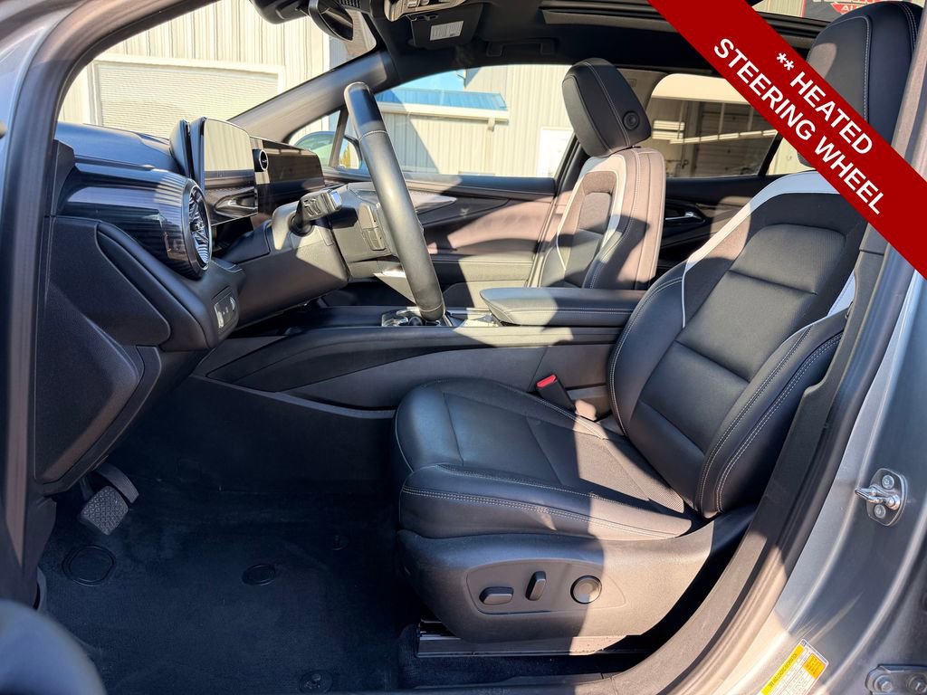 Used 2024 Chevrolet Blazer EV LT AWD/4WD image 12