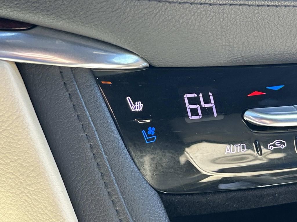 Used 2017 Cadillac XT5 Premium Luxury image 31