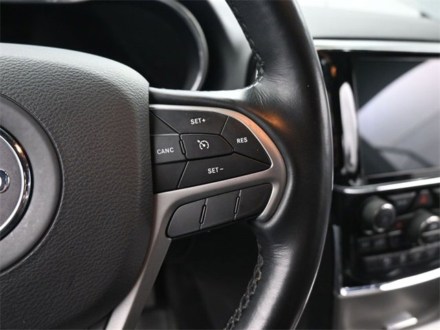 Used 2022 Jeep Grand Cherokee Laredo X image 32