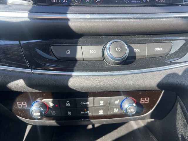 Used 2020 Buick Enclave Avenir w/ Avenir Technology Package image 29