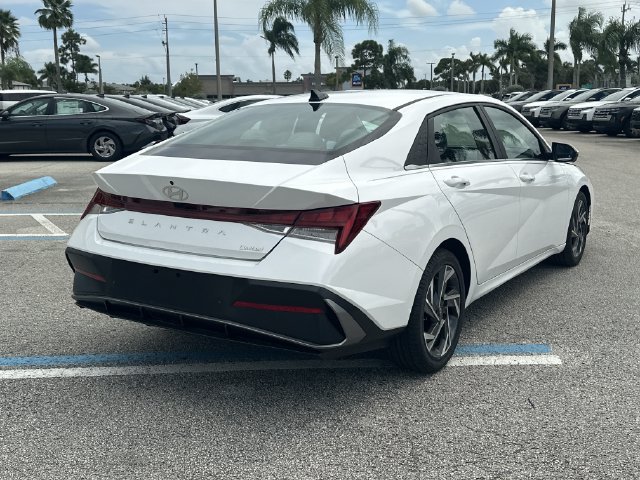 Certified 2024 Hyundai Elantra Limited FWD image 6