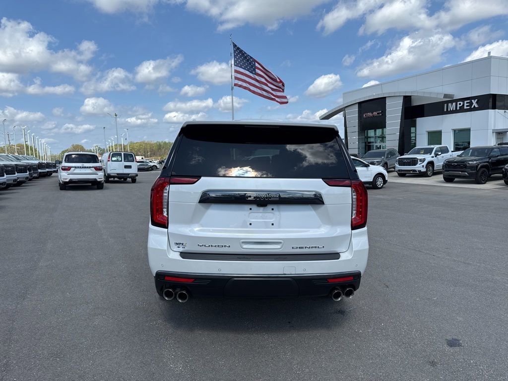 Used 2023 GMC Yukon Denali Ultimate AWD/4WD image 4