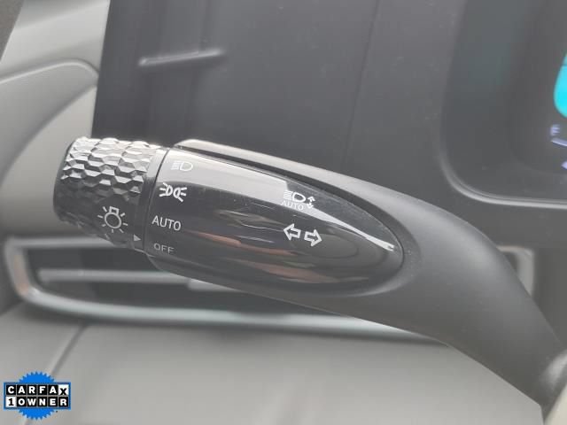 Used 2024 Hyundai Elantra SE FWD image 28
