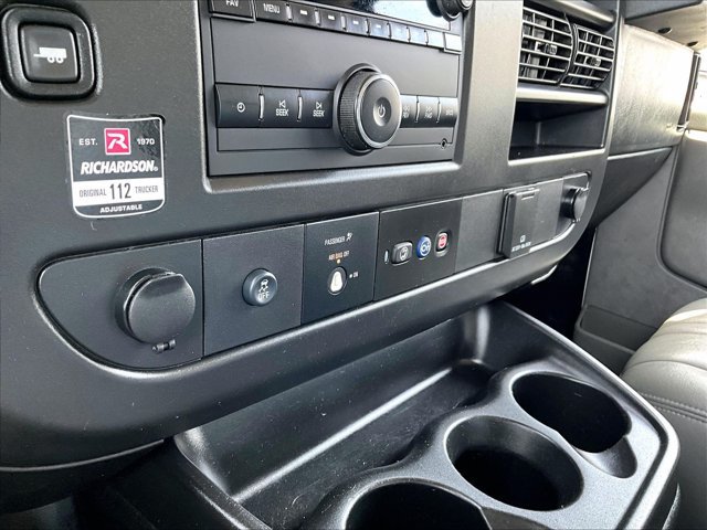 Used 2020 GMC Savana 2500 Extended w/ Driver Convenience Package RWD image 23