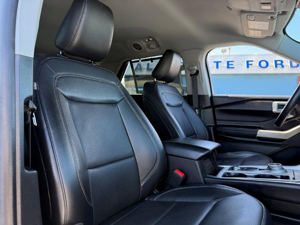 Certified 2023 Ford Explorer Limited AWD/4WD image 29