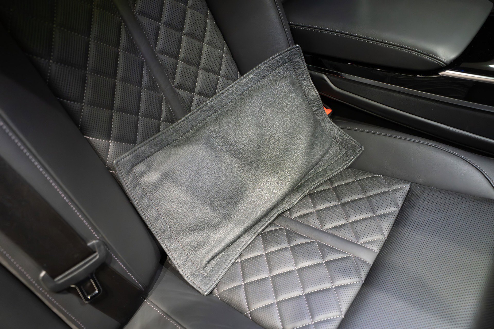 Used 2023 Audi S8 w/ S8 Comfort Plus Package image 46