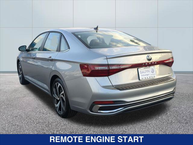 Certified 2025 Volkswagen Jetta SEL FWD image 3