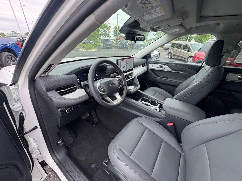 New 2026 Ford Explorer Active w/ Active Comfort Package AWD/4WD image 8