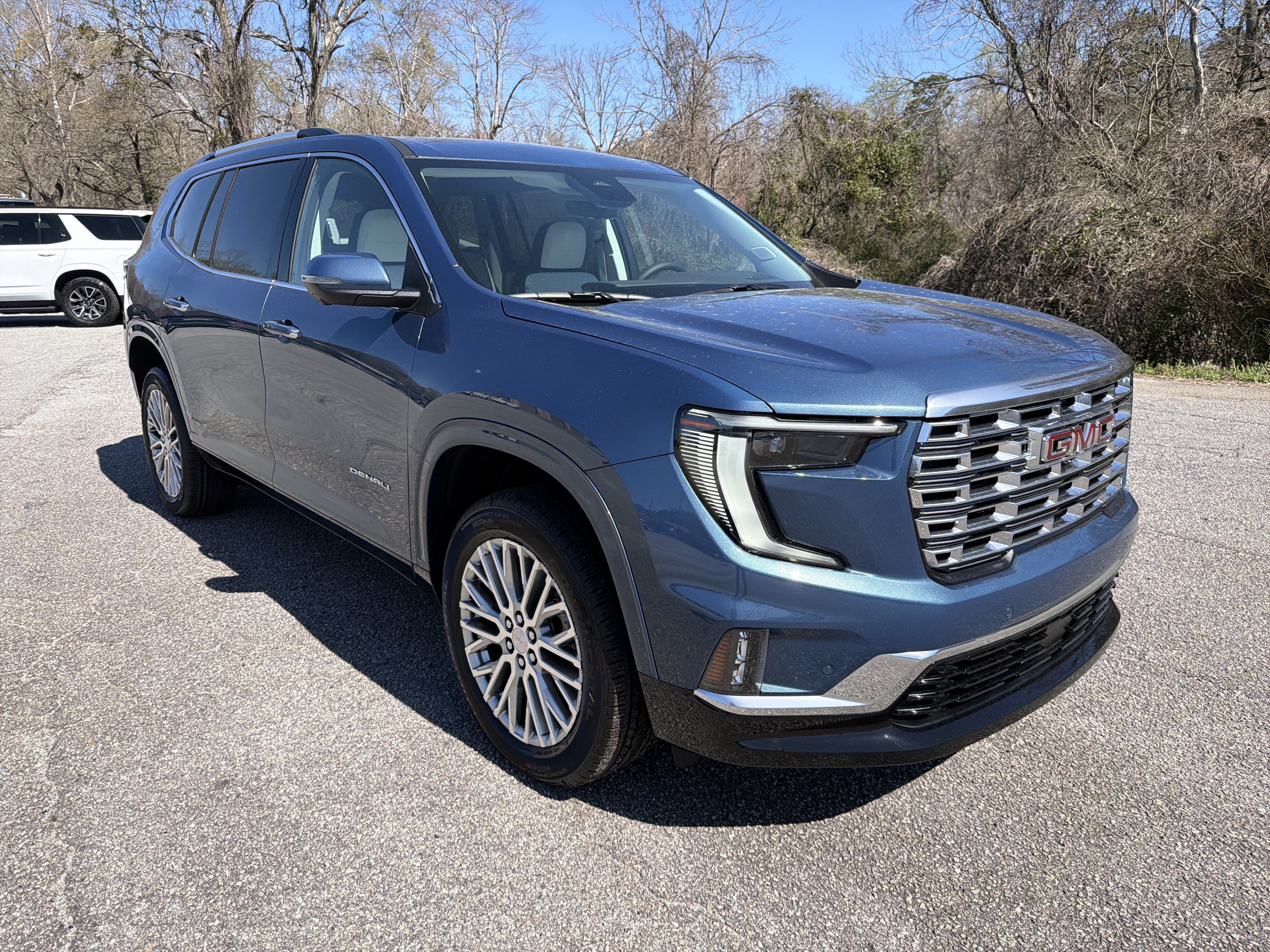New 2026 GMC Acadia Denali w/ Super Cruise Package image 3