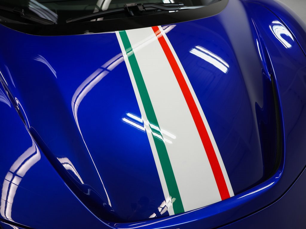 Used 2023 Ferrari SF90 Spider image 5