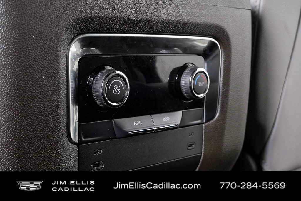 Used 2025 Chevrolet Tahoe LT RWD image 19