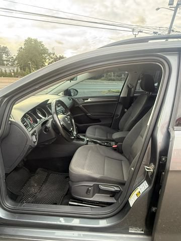 Used 2019 Volkswagen Golf SE FWD image 14