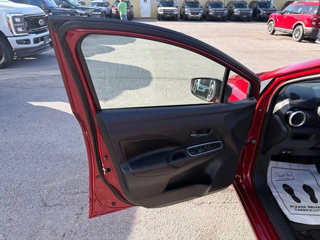 Used 2024 Nissan Versa SR w/ Trunk Package FWD image 17