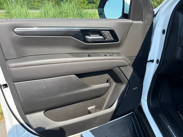 New 2026 Chevrolet Suburban RST w/ RST Capability Package AWD/4WD image 20