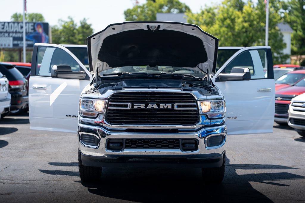Used 2019 RAM 3500 Big Horn w/ Protection Group AWD/4WD image 9